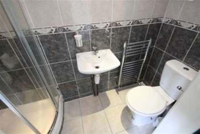  Image of 3 bedroom Detached house to rent in Further Green Road London SE6 at London, SE6 1JG