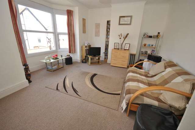  Image of 1 bedroom Apartment to rent in Garton Road Loughborough LE11 at Loughborough, LE11 2DY