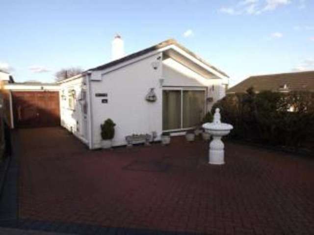  Image of 3 bedroom Bungalow for sale in Gayland Avenue Luton LU2 at Luton Bedfordshire Stopsley, LU2 0RR