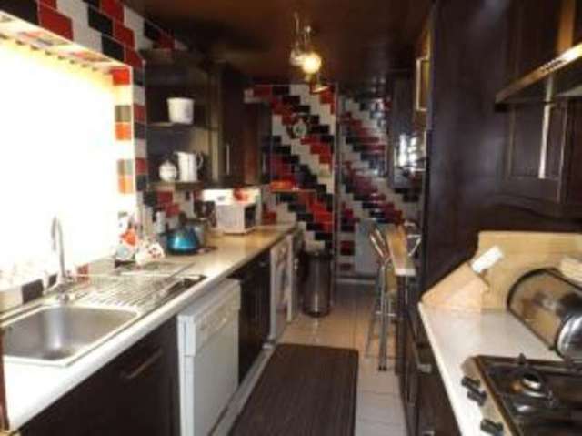  Image of 3 bedroom Bungalow for sale in Gayland Avenue Luton LU2 at Luton Bedfordshire Stopsley, LU2 0RR