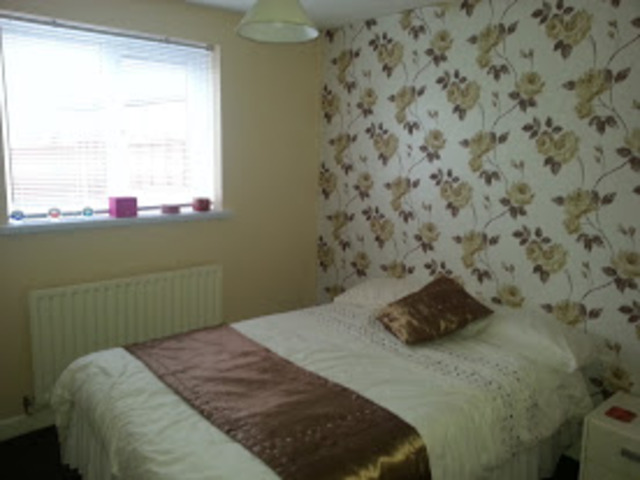  Image of 3 bedroom Flat to rent in Gelli Road Ton Pentre Pentre CF41 at Gelli Road Ton-Pentre Pentre, CF41 7LR