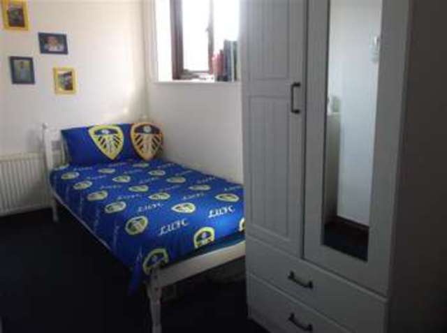  Image of 3 bedroom Semi-Detached house for sale in George Park Margate CT9 at Margate Kent Margate, CT9 5ED