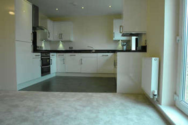  Image of 3 bedroom Flat for sale in Gibbs Close Greenfield Oldham OL3 at Greenfield Saddleworth Greenfield, OL3 7PN