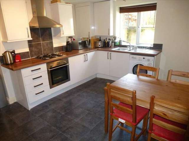  Image of 2 bedroom Terraced house for sale in Gladstone Street Farsley Pudsey LS28 at Farsley, LS28 5HZ