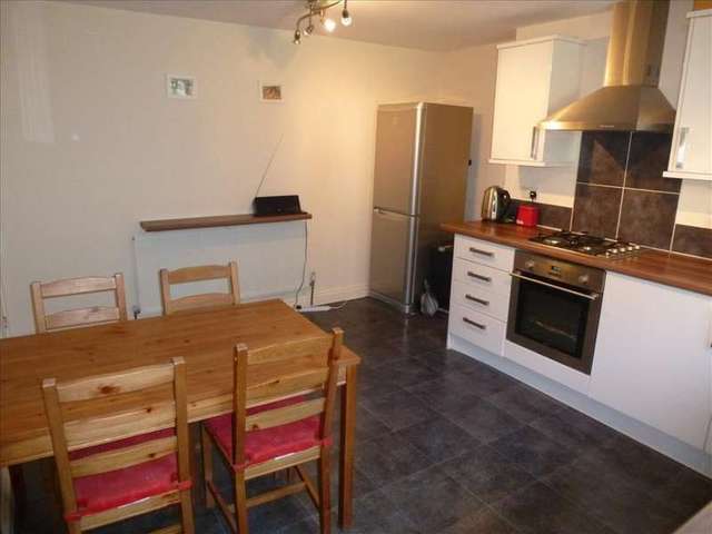  Image of 2 bedroom Terraced house for sale in Gladstone Street Farsley Pudsey LS28 at Farsley, LS28 5HZ
