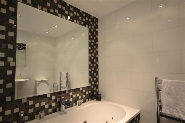  Image of 1 bedroom Property to rent in Glasslyn Road London N8 at Crouch End, N8 8RH