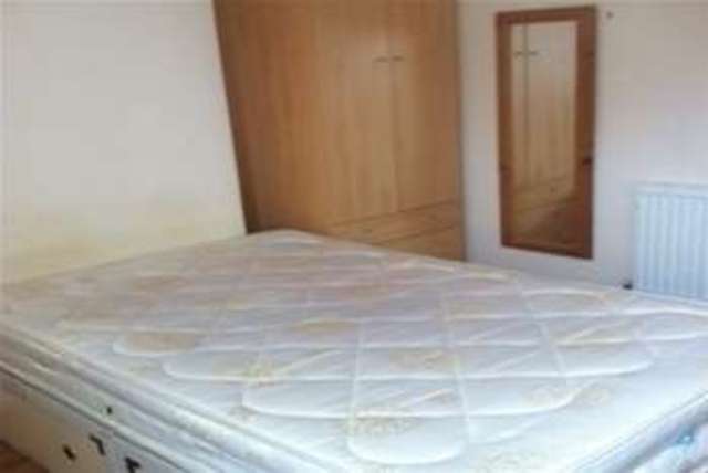  Image of 2 bedroom Terraced house to rent in Glebe Street Loughborough LE11 at Loughborough, LE11 1JR