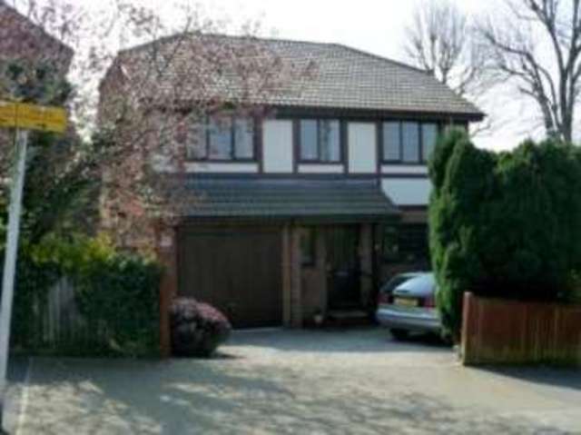  Image of 4 bedroom Detached house for sale in Glentrammon Road Orpington BR6 at Orpington  Green Street Green, BR6 6DF
