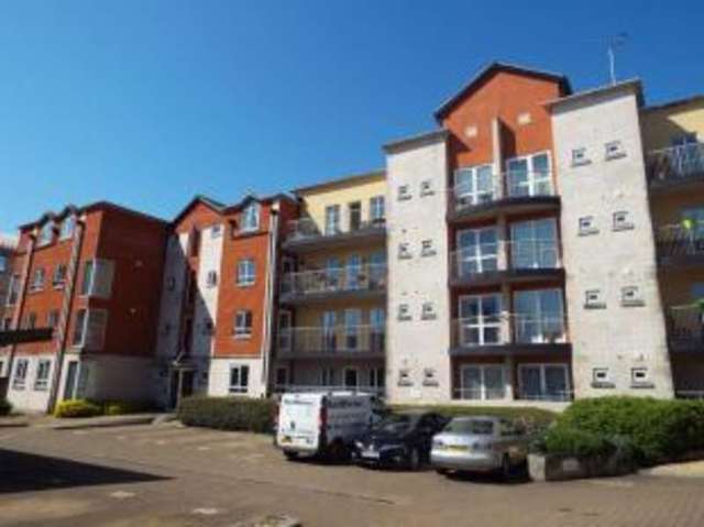  Image of 2 bedroom Flat for sale in Gloucester Square Southampton SO14 at Gloucester Square Southampton Northam, SO14 2GJ