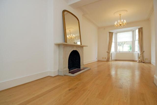  Image of 6 bedroom Terraced house for sale in Gloucester Walk London W8 at Gloucester Walk  London, W8 4HZ