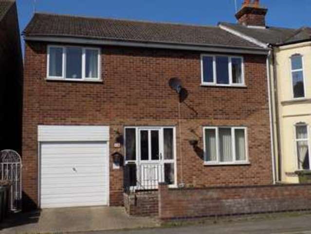  Image of 3 bedroom Terraced house for sale in Gordon Road Great Yarmouth NR31 at Gordon Road  Great Yarmouth, NR31 0EW