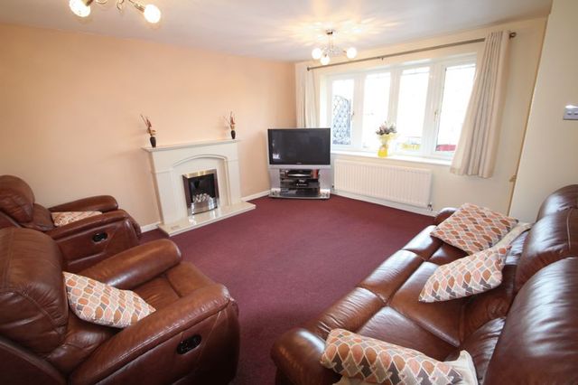  Image of 5 bedroom Detached house for sale in Gorsemoor Way Essington Wolverhampton WV11 at Gorsemoor Way Essington Wolverhampton, WV11 2DL