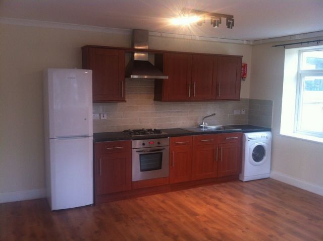  Image of 2 bedroom Flat to rent in Grange Park London W5 at 53 Grange Park  Ealing, W5 3PR