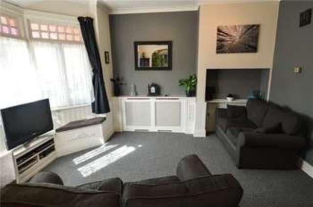  Image of 2 bedroom Apartment for sale in Granville Road Broadstairs CT10 at Broadstairs Kent Broadstairs, CT10 1QB