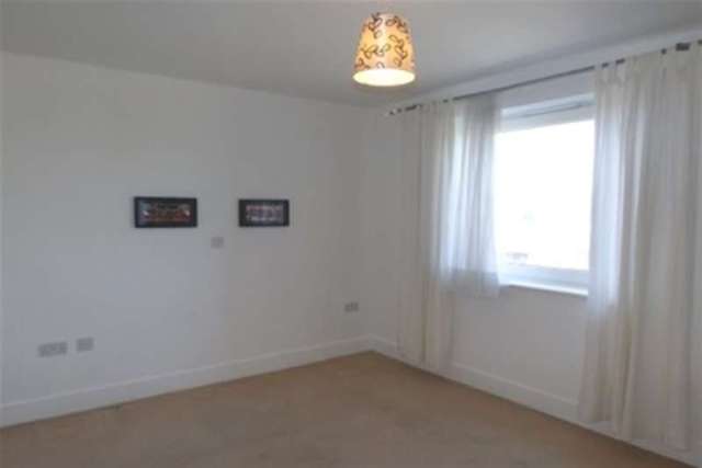  Image of 1 bedroom Flat to rent in Ferry Court Cardiff CF11 at Cardiff, CF11 0JD