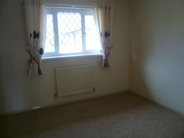 Image of 2 bedroom Terraced house to rent in Grecian Way Exeter EX2 at Grecian Way  Exeter, EX2 5PF