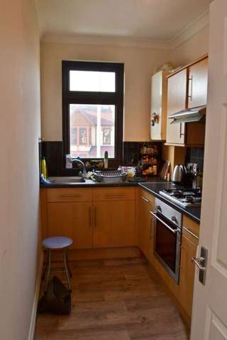  Image of 2 bedroom Flat to rent in Green Lane Ilford IG3 at Green Lane  Seven Kings, IG3 9LG