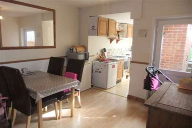  Image of 3 bedroom Terraced house to rent in Greencroft Street Salisbury SP1 at Salisbury, SP1 1JE