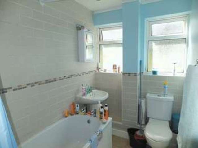 Image of 2 bedroom Flat to rent in Greenland Crescent Fairwater Cardiff CF5 at Greenland Crescent Fairwater Cardiff, CF5 3HE
