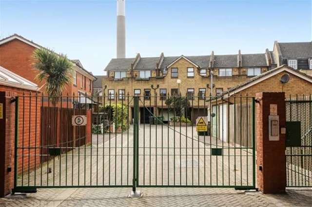  Image of 1 bedroom Detached house for sale in Greenland Mews London SE8 at Deptford, SE8 5JW