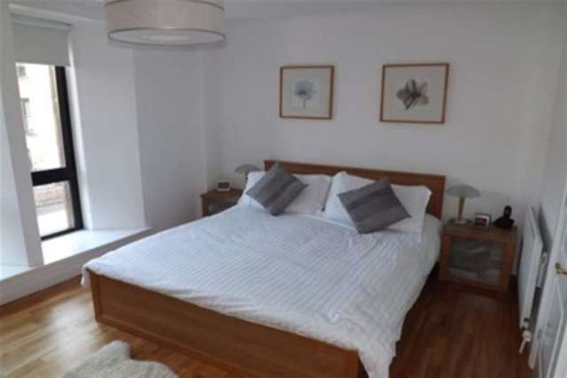  Image of 2 bedroom Flat to rent in Greenlaw Avenue Paisley PA1 at Paisley, PA1 3RA