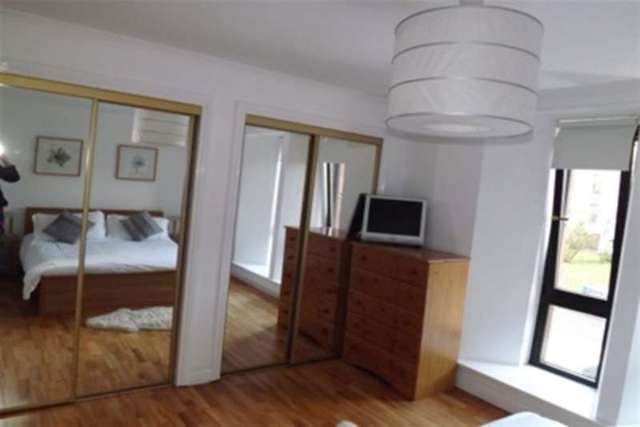  Image of 2 bedroom Flat to rent in Greenlaw Avenue Paisley PA1 at Paisley, PA1 3RA