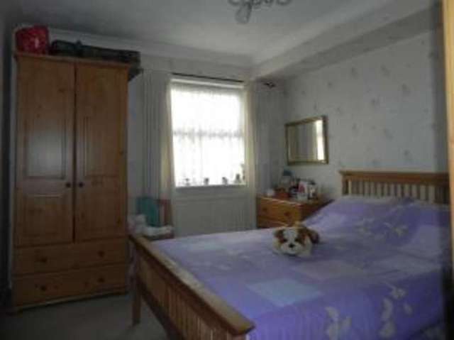  Image of 1 bedroom Flat for sale in Parkside Waltham Cross EN8 at Parkside Waltham Cross Waltham Cross, EN8 7TJ