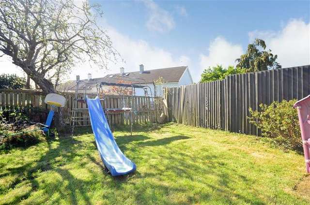  Image of 3 bedroom Terraced house for sale in Grosvenor Drive Loughton IG10 at Loughton Essex Loughton, IG10 2LG
