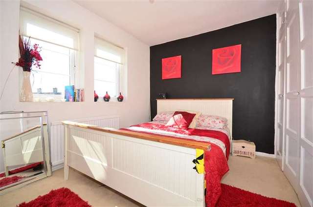  Image of 3 bedroom Terraced house for sale in Grosvenor Drive Loughton IG10 at Loughton Essex Loughton, IG10 2LG