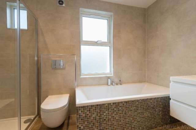  Image of 5 bedroom Terraced house for sale in Grove Hill Road London SE5 at Grove Hill Road  Camberwell, SE5 8DF