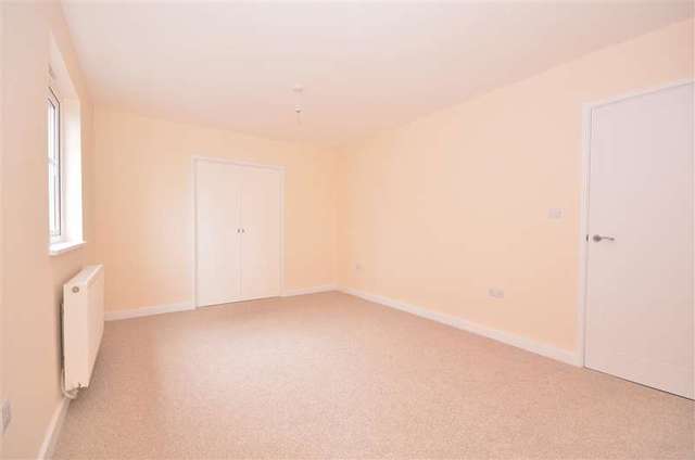  Image of 2 bedroom Maisonette for sale in Grove Road Sutton SM1 at Sutton Surrey Sutton, SM1 2AF