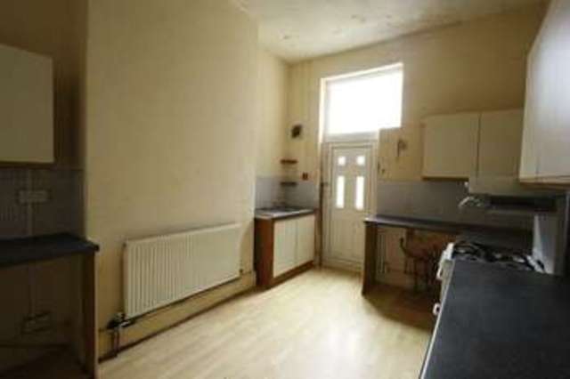  Image of 4 bedroom Property for sale in Grove Street Hull HU5 at Grove Street  Hull, HU5 2UY