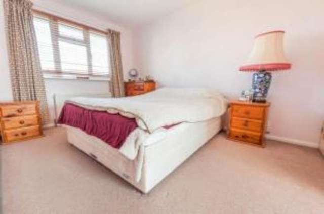 Image of 4 bedroom Detached house for sale in Greenside Close Guildford GU4 at Guildford Surrey West Clandon, GU4 7EU