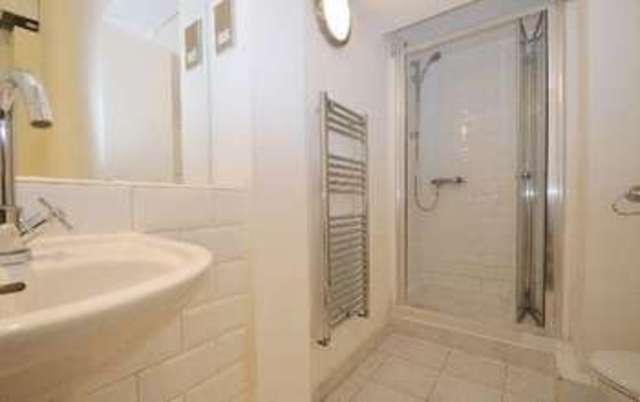  Image of 1 bedroom Flat to rent in Hackney Road London E2 at Hackney Road Bethnal Green London, E2 8PR