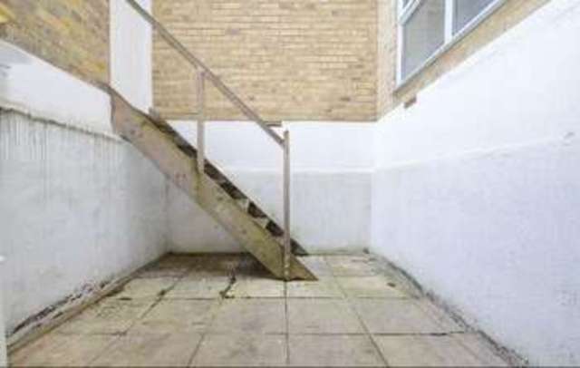  Image of 1 bedroom Flat to rent in Hackney Road London E2 at Hackney Road Bethnal Green London, E2 8PR