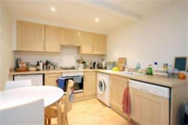  Image of 1 bedroom Flat to rent in Hackney Road London E2 at Hackney Road  Shoreditch, E2 8PR
