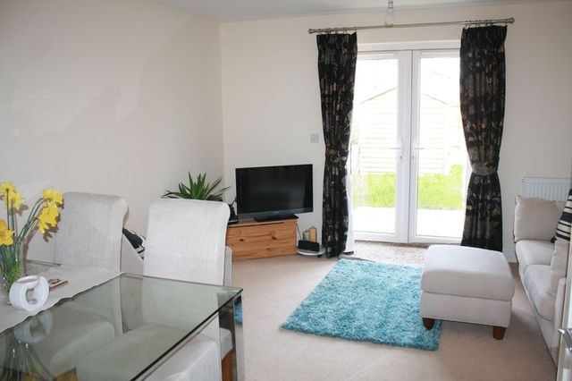  Image of 2 bedroom Semi-Detached house to rent in Spitfire Path Haddenham Aylesbury HP17 at Spitfire Path Haddenham Aylesbury, HP17 8NX