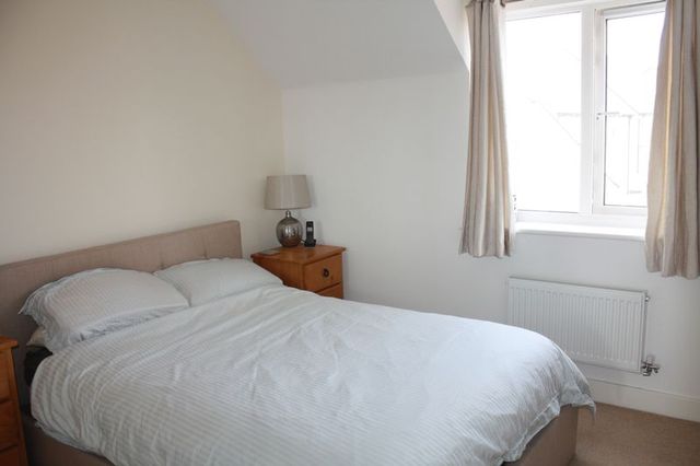  Image of 2 bedroom Semi-Detached house to rent in Spitfire Path Haddenham Aylesbury HP17 at Spitfire Path Haddenham Aylesbury, HP17 8NX