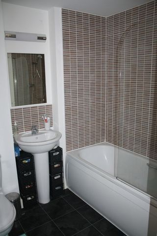  Image of 2 bedroom Semi-Detached house to rent in Spitfire Path Haddenham Aylesbury HP17 at Spitfire Path Haddenham Aylesbury, HP17 8NX