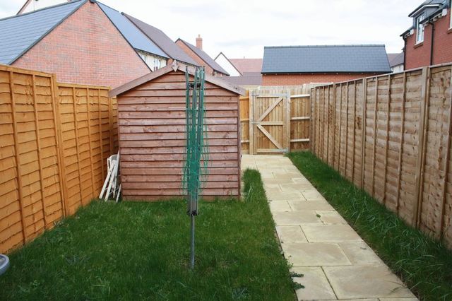  Image of 2 bedroom Semi-Detached house to rent in Spitfire Path Haddenham Aylesbury HP17 at Spitfire Path Haddenham Aylesbury, HP17 8NX