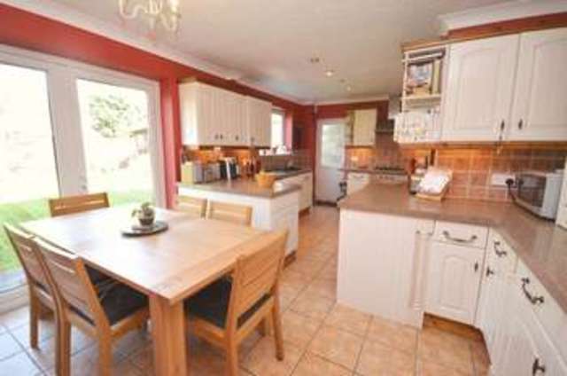  Image of 4 bedroom Detached house for sale in Thame Road Haddenham Aylesbury HP17 at Thame Road Haddenham Aylesbury, HP17 8EP
