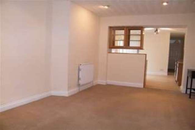  Image of 2 bedroom Flat to rent in Haddington Road Stoke Plymouth PL2 at Plymouth, PL2 1RR