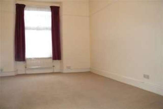  Image of 2 bedroom Flat to rent in Haddington Road Stoke Plymouth PL2 at Plymouth, PL2 1RR