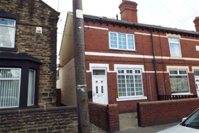  Image of 2 bedroom Terraced house to rent in Halfpenny Lane Featherstone Pontefract WF7 at Pontefract, WF7 6LD