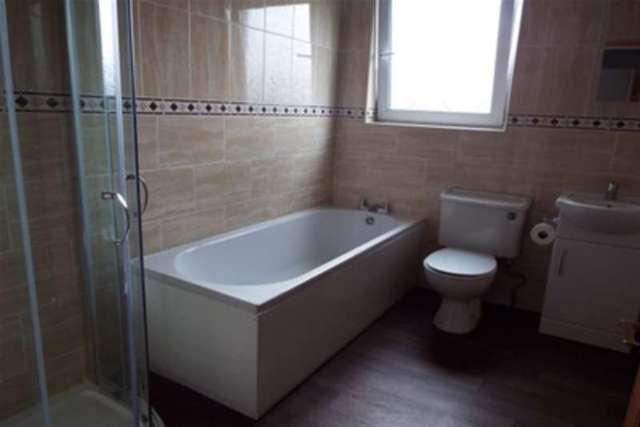  Image of 2 bedroom Terraced house to rent in Halfpenny Lane Featherstone Pontefract WF7 at Pontefract, WF7 6LD