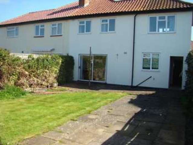  Image of 4 bedroom Semi-Detached house for sale in Oakleigh Avenue Hallow Worcester WR2 at Oakleigh Avenue Hallow Worcester, WR2 6NG