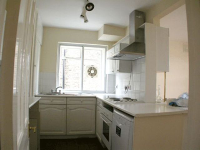  Image of 2 bedroom Flat to rent in Hamilton Terrace London NW8 at Hamilton Terrace Array St John