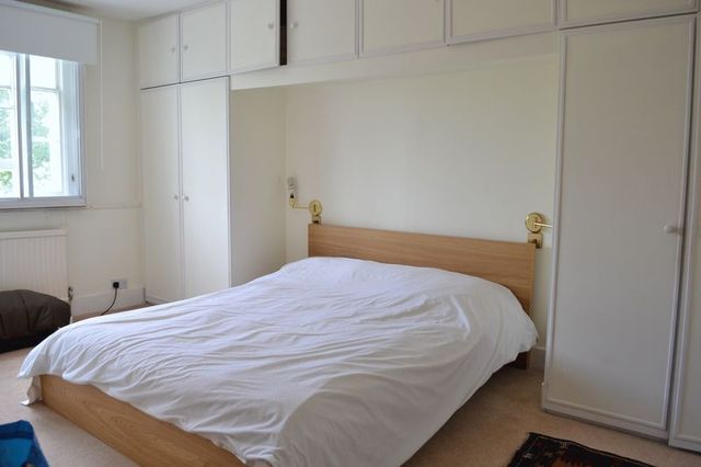  Image of 3 bedroom Flat to rent in Hamilton Terrace London NW8 at Hamilton Terrace Array St John