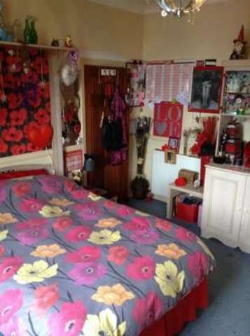  Image of 4 bedroom Property for sale in Hampden Grove Eccles Manchester M30 at Manchester Greater Manchester Manchester, M30 0QU