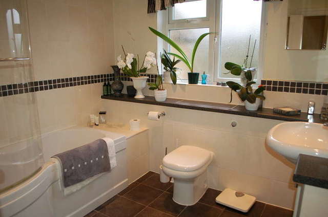  Image of 5 bedroom Property for sale in Gloucester Road Hampton TW12 at Gloucester Road  Hampton, TW12 2UJ